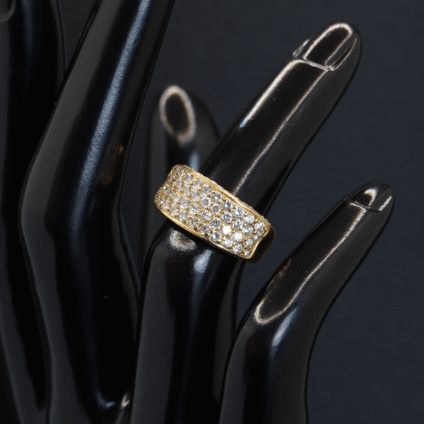 Bague pavée joaillerie Cannes