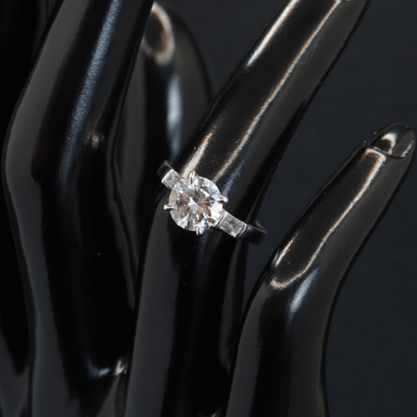 Solitaire Diamants joaillerie Cannes