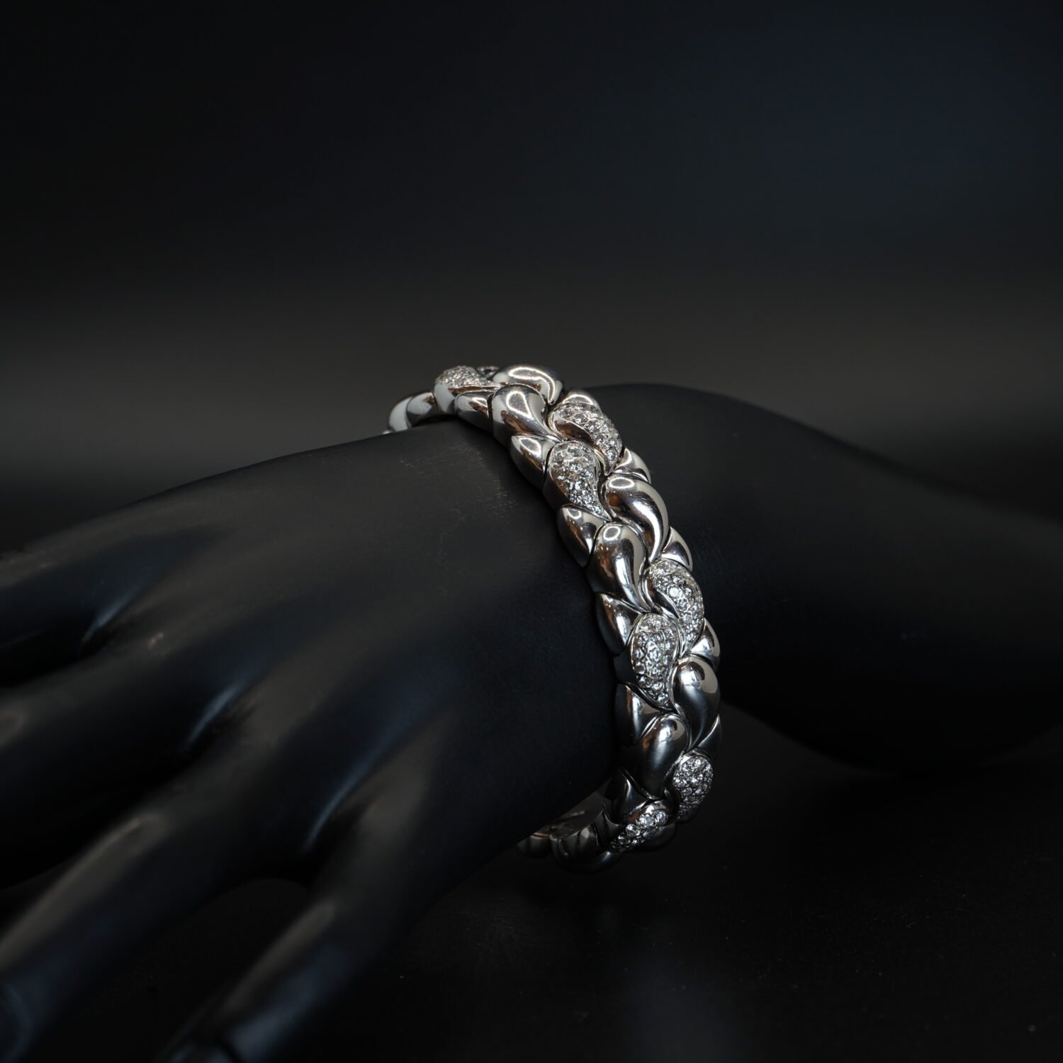 Bracelet Modèle “Virgule”, Occasion