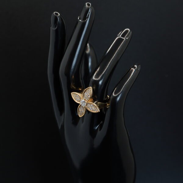Bague Fleur joaillerie Cannes