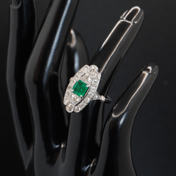Bague Émeraude Diamants joaillerie Cannes
