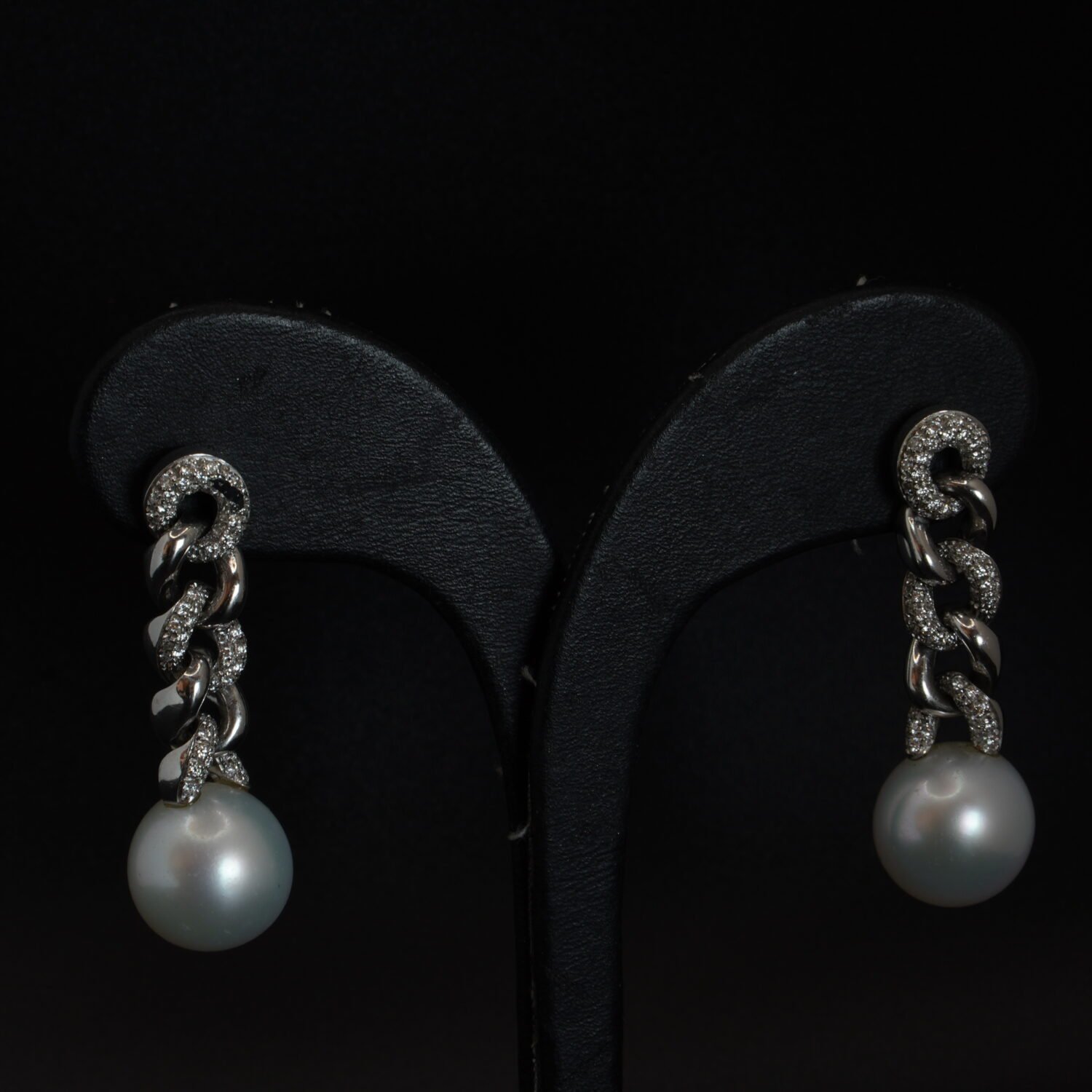 Boucles d’oreilles “Gourmette” Perles et Diamants