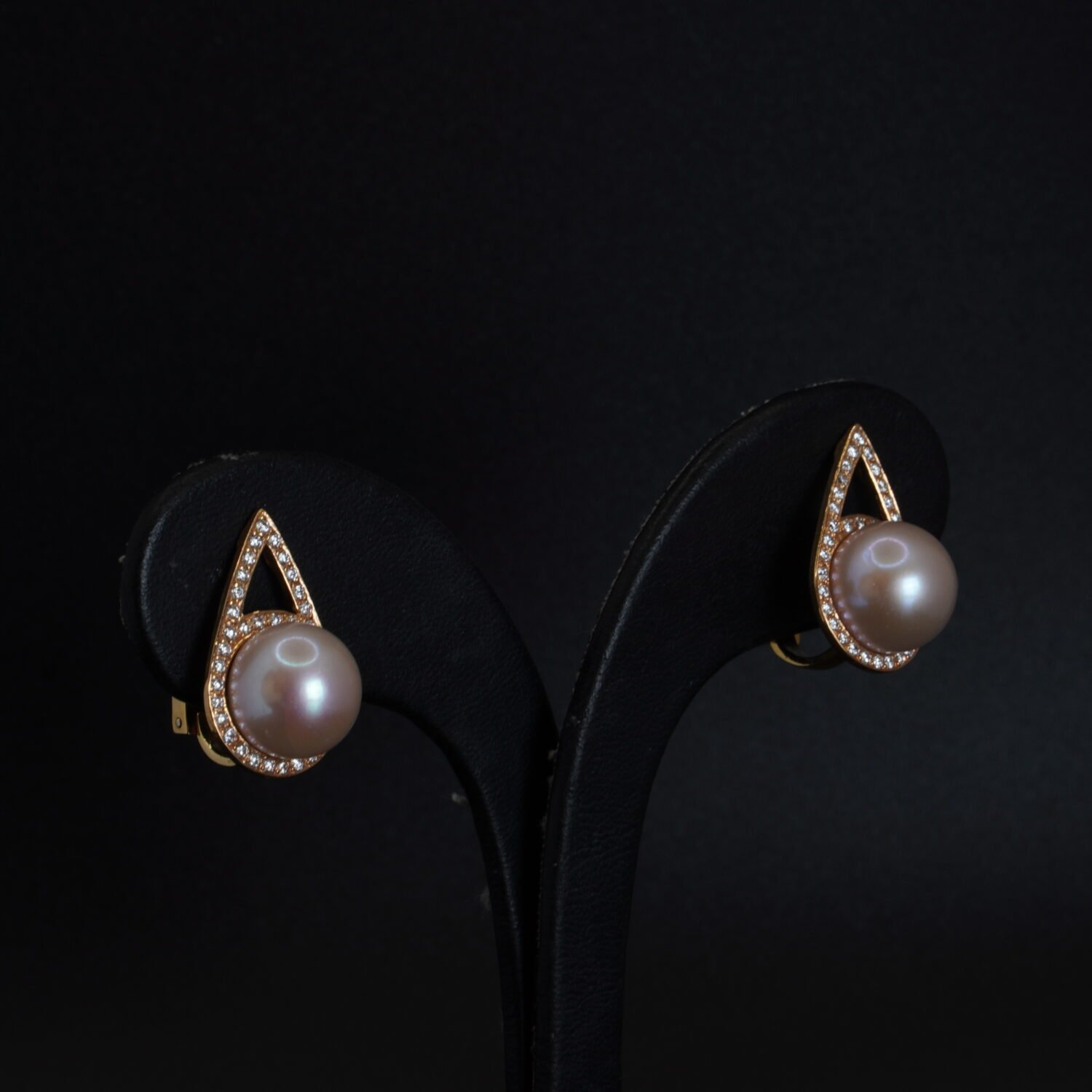 Boucles d’oreilles Perles Roses et Diamants