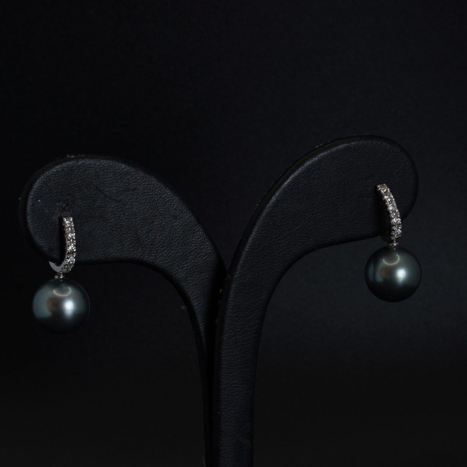 Boucles d’oreilles Perles de Tahiti et Diamants