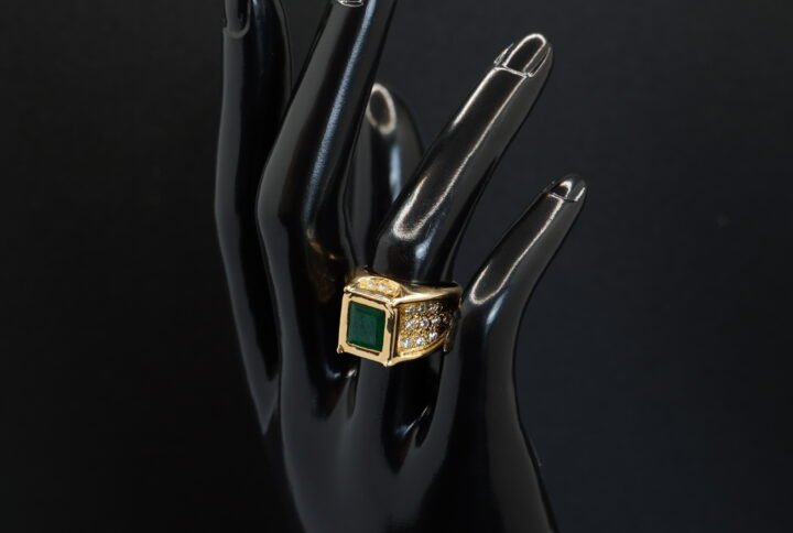 Bague Émeraude joaillerie Cannes