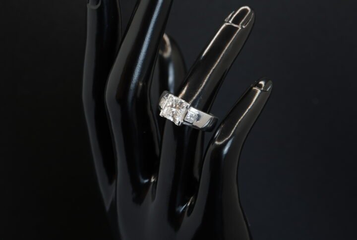 Solitaire Princesse joaillerie Cannes