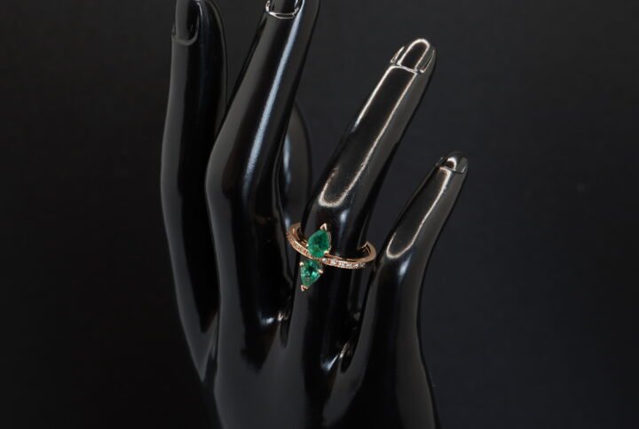 Bague Émeraudes Poires joaillerie Cannes