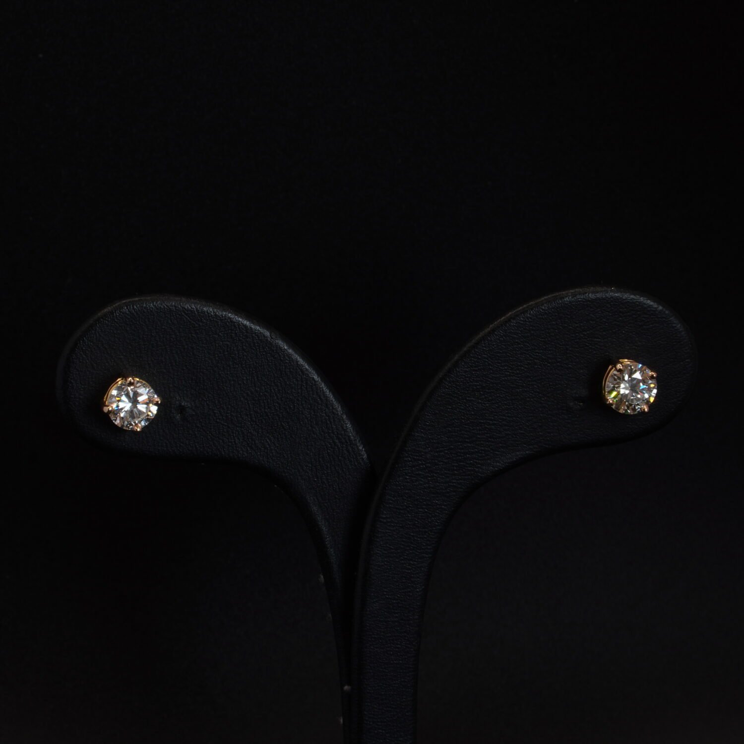 Clous d’oreilles Diamants Brillants