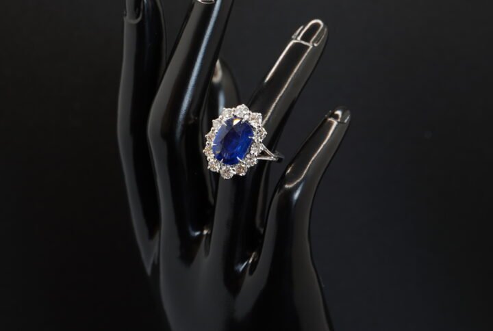 Bague Saphir joaillerie Cannes