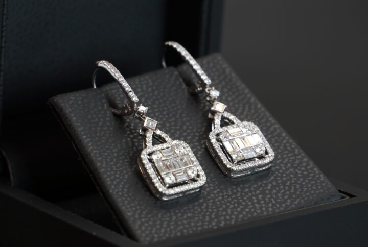 Pendants d’oreilles Diamants joaillerie Cannes