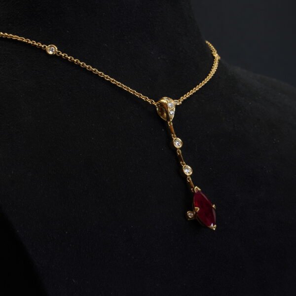 Pendentif Rubis Marquise joaillerie Cannes