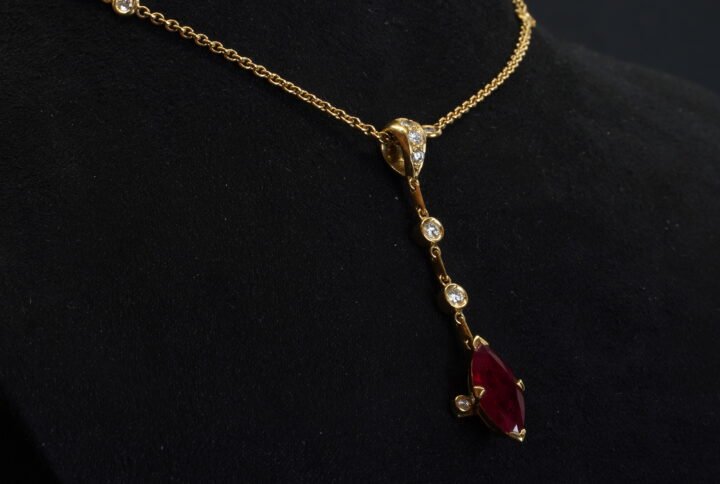 Pendentif Rubis Marquise joaillerie Cannes