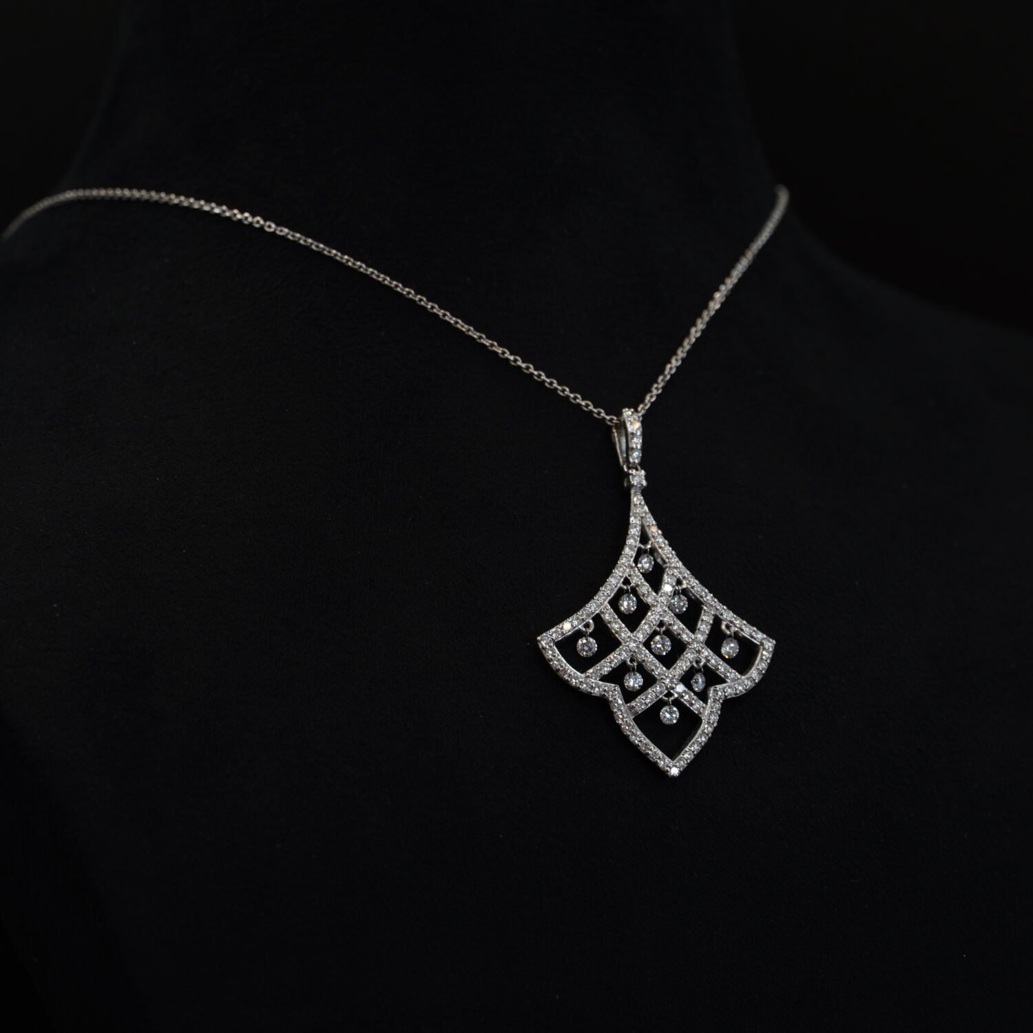 Pendentif Diamants Mobiles