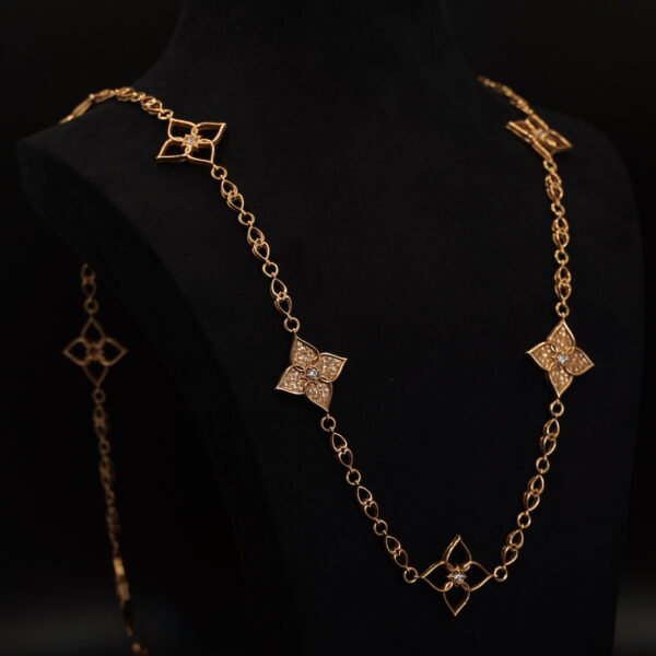 Sautoir Trèfles en Or Rose joaillerie Cannes