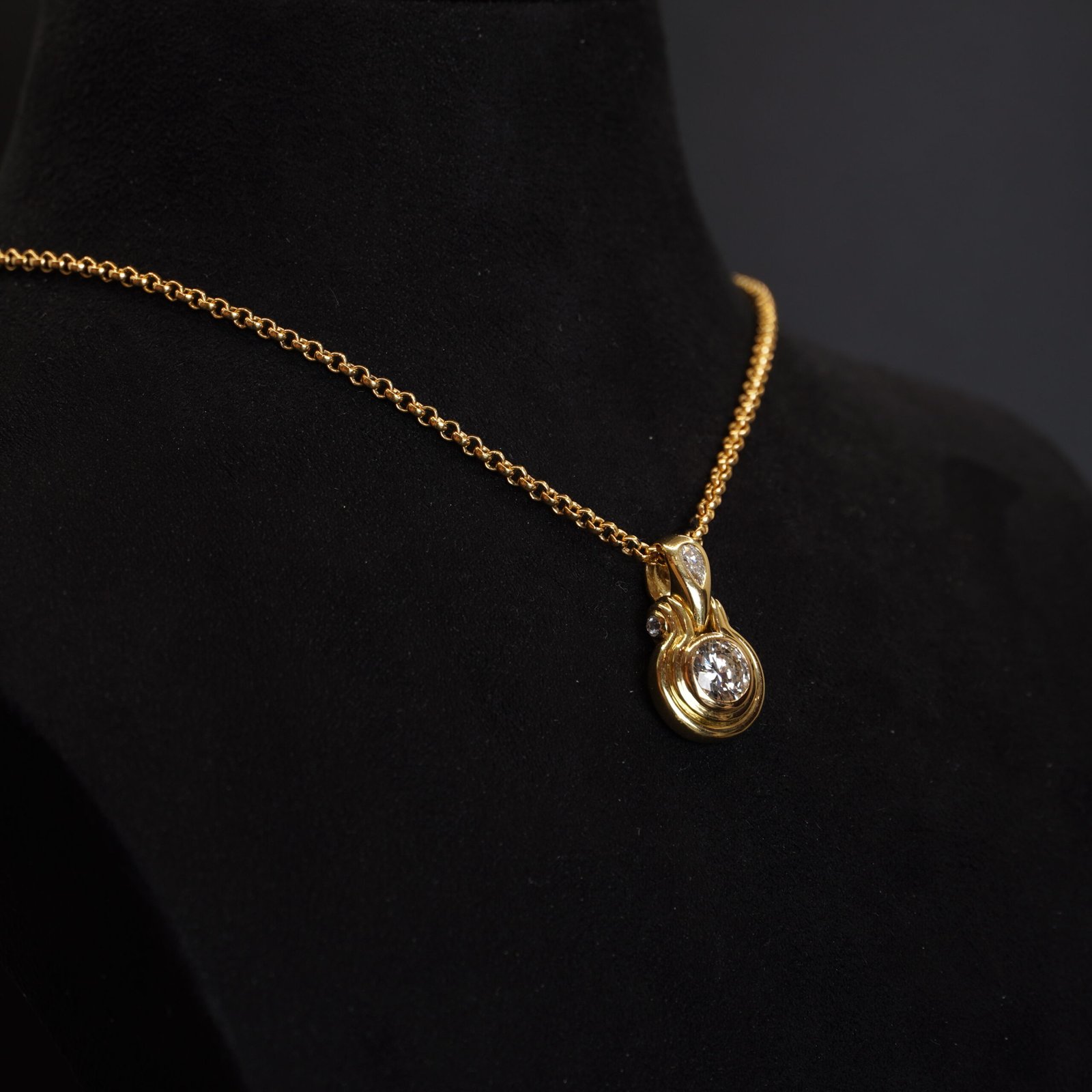 LP 57138 (pendentif)