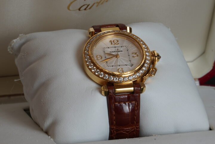 Montre Cartier Pasha joaillerie Cannes