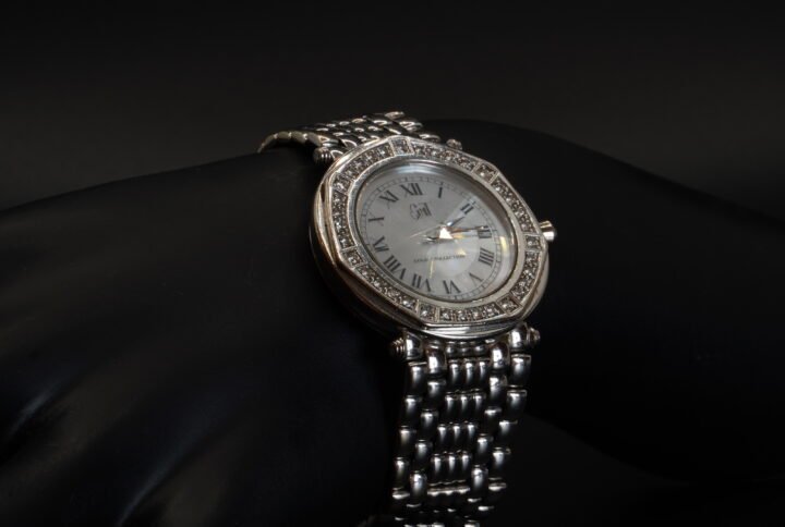 Montre GMT joaillerie Cannes