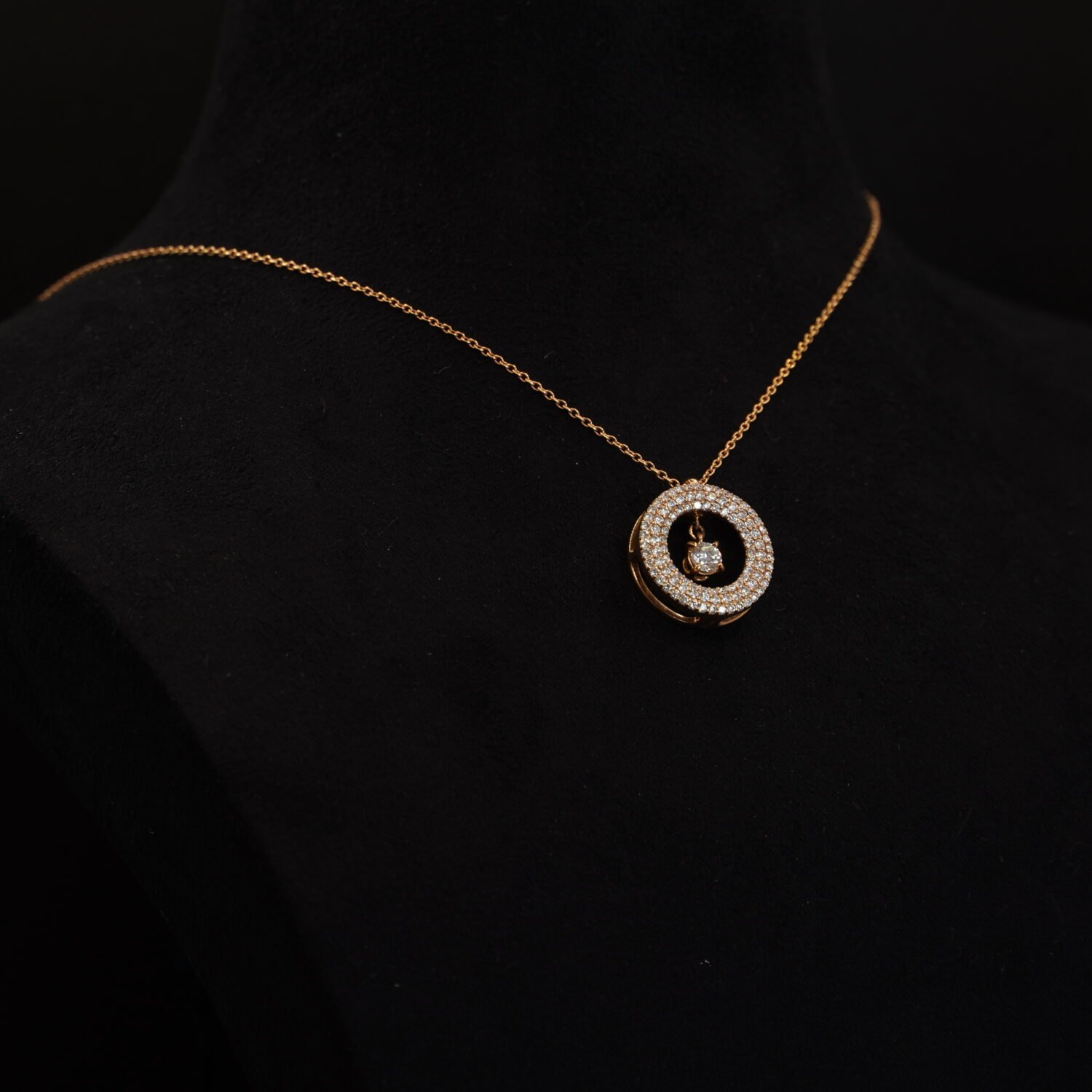 Pendentif Or Rose diamants et diamant mobile