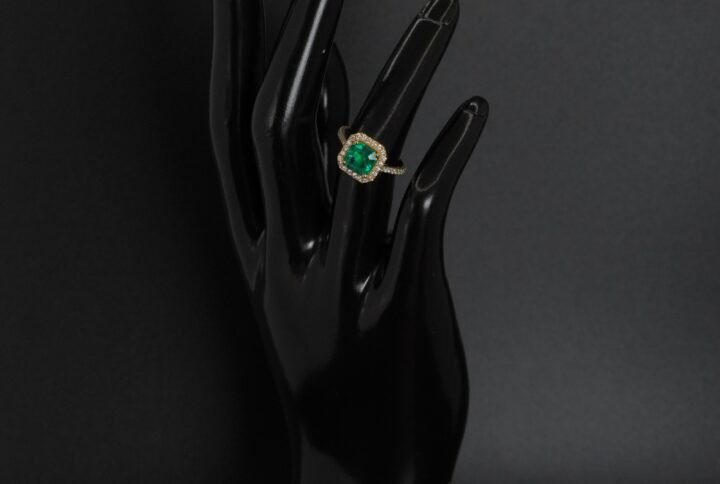 Bague Émeraude, Occasion joaillerie Cannes