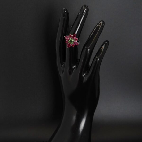 Bague “Fleur” Tourmalines, Neuve joaillerie Cannes
