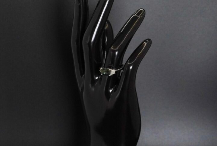 Bague Saphir et Diamants joaillerie Cannes