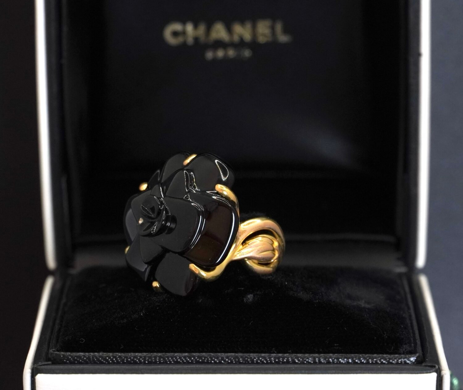 Bague “CHANEL – Camélia”, Occasion